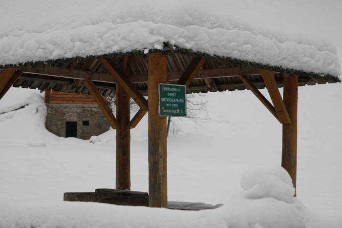 Комфортні умови для туристів на Рахівщині створюють навіть лісівники