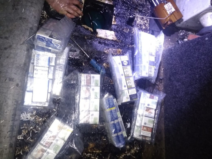 Через 150 пачок цигарок українець позбувся мікроавтобуса на кордоні в Закарпатті