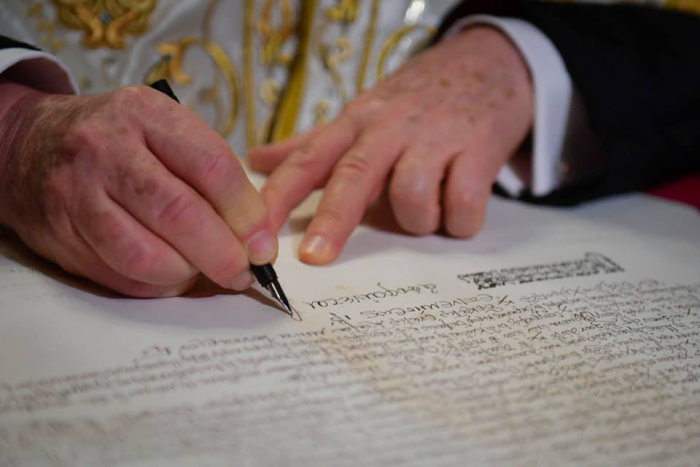 Томос: зміст і сутність грамоти про визнання самостійності Української Церкви

