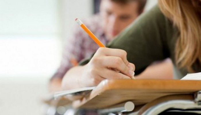 До уваги випускників шкіл Закарпаття: УжНУ опублікував перелік предметів на кожну спеціальність 