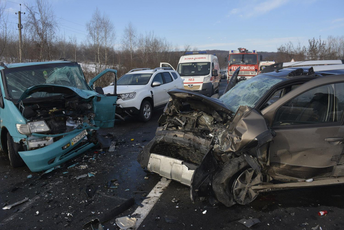 Уже цьогоріч на Закарпатті трапилася 21 автоаварія – причини більшості ДТП (ВІДЕО)
