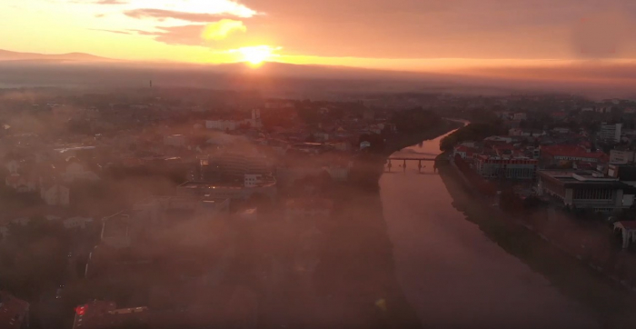 ВІДЕО дня: як Ужгород накриває туман