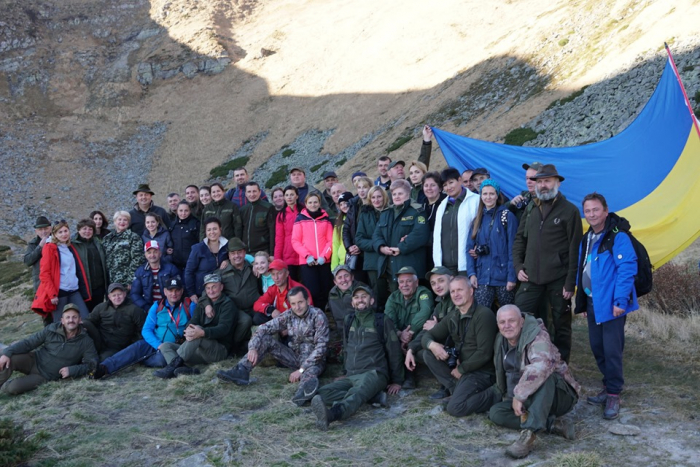 Team building: закарпатські лісівники продовжують підкорювати двотисячники
