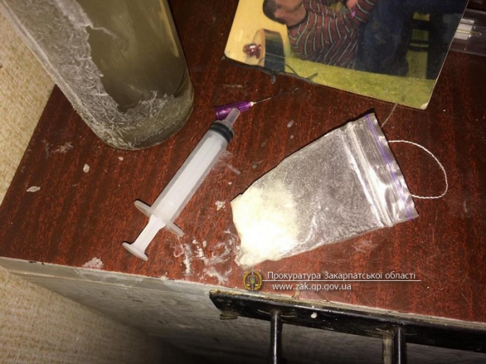 Спецоперація в Мукачеві: викрито зловмисників, які знищували майно підприємців коли ті відмовлялись платити гроші