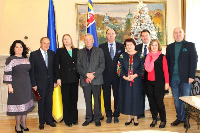 Закарпатці отримали Президентські нагороди з рук Ігоря Бондаренка (ФОТО)