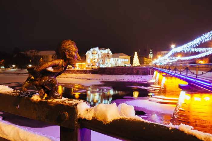 Що, де, коли буде під час новорічно-різдвяних свят в Ужгороді (АФІША)