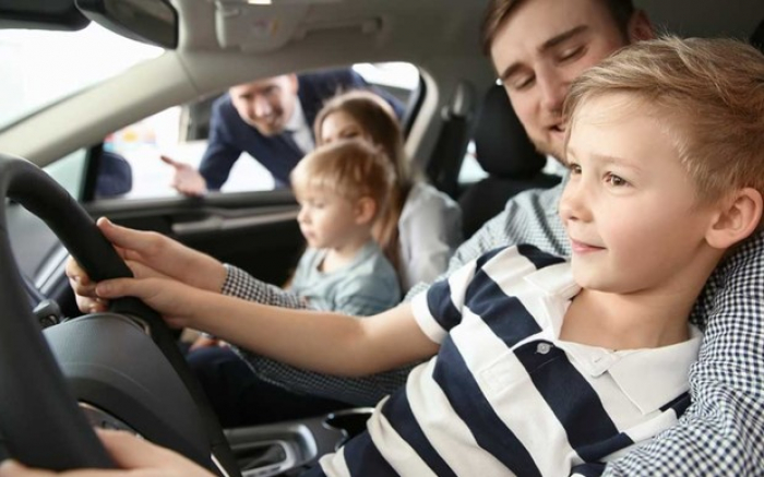 Перевезення дітей: як їздять закарпатці з малечею, після прийняття закону про штрафи (ВІДЕО)