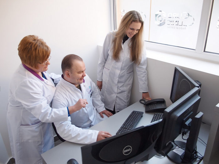 Закарпатський лікар-рентгенолог Євген Смик про те, які обстеження й чому краще робити при інсульті 