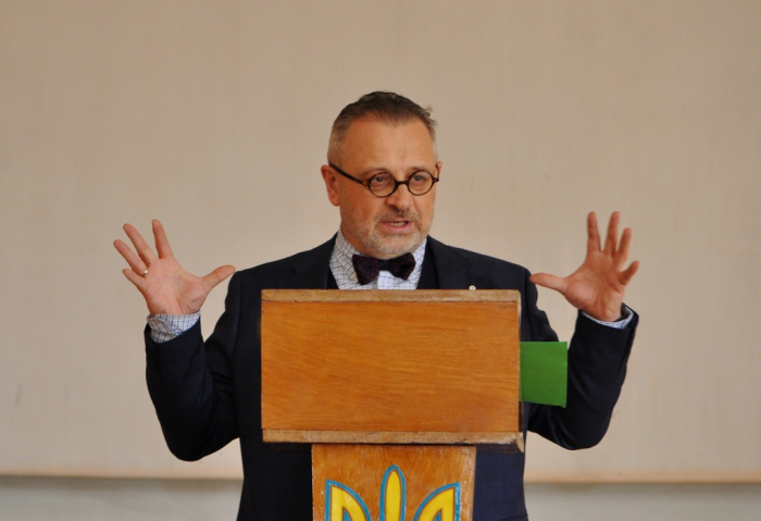 44 кандидати у Президенти: від реальних лідерів до «мрійників»