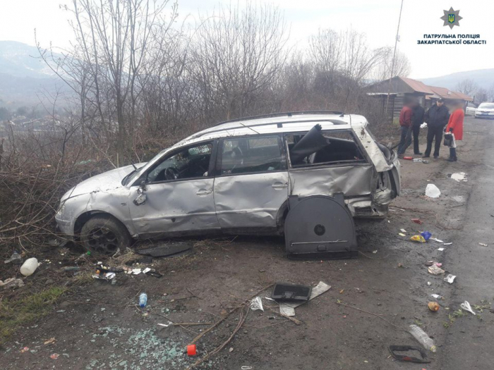 Жахлива ДТП поблизу Сваляви: відомо, в якому стані учасники автопригоди