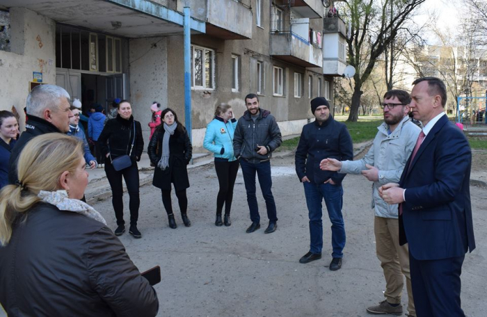 У житловому будинку Ужгорода завершили капремонт внутрішньої каналізаційної мережі та водопроводу