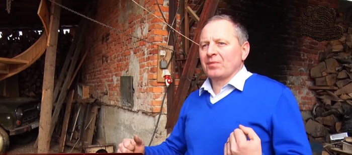 Ви бачили щоб сільський голова пляшки на вулиці збирав? Таке можливе лише на Рахівщині
