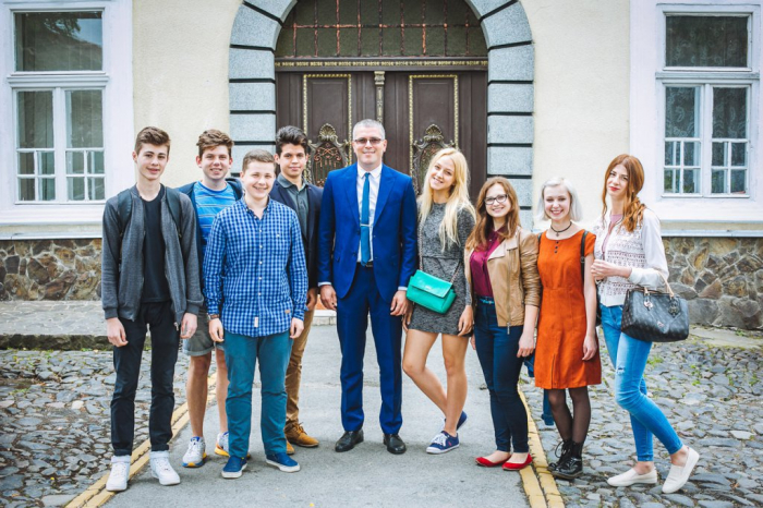 Професор УжНУ Ярослав Лазур: «Найвищим мірилом цінностей у житті я вважаю справедливість»