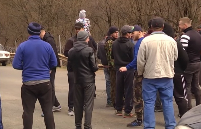 Конфлікт через встановлення огорожі на кордоні біля Тиси. Що про це відомо?