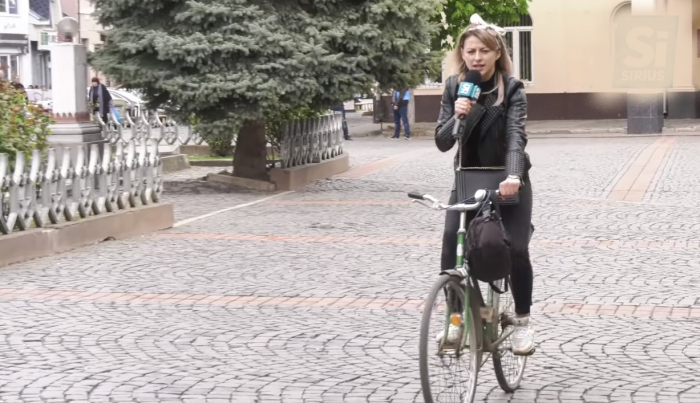 Скучили? З’явився "великодній" випуск гумористичних Новин від Галини (ВІДЕО)