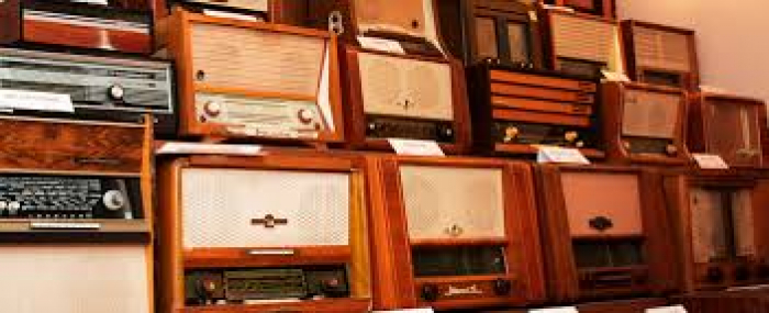 Унікальні речі: закарпатець має домашній музей радіо (ВІДЕО)