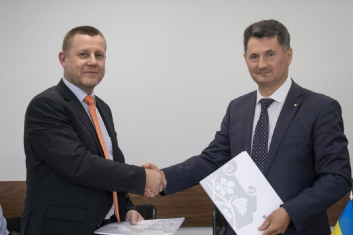 Сталося! В ужгородському транспорті буде безготівковий розрахунок!