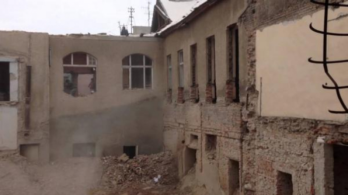 Що відбувається довкола ужгородської "Корони"? Про це та депутата-втікача говорили сьогодні в Ужгороді