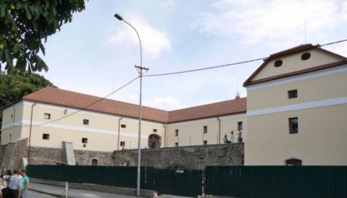 Ужгородцям розкажуть, яка роль неурядових громадських організацій у житті громад