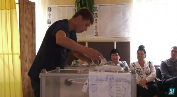 Перш за все худоба, а потім – вибори: як голосують віддалені села на Закарпатті?