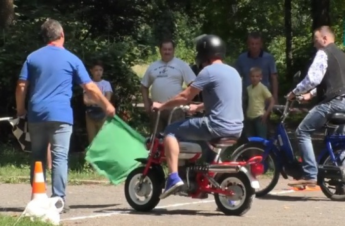 «Дунгрейсінг 2019!»: як пройшли ретроперегони в Ужгороді (ВІДЕО)
