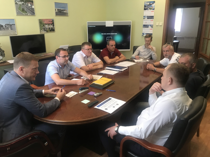 Закарпатські митники зустрілись із представниками власників «євроблях». Що обговорили?