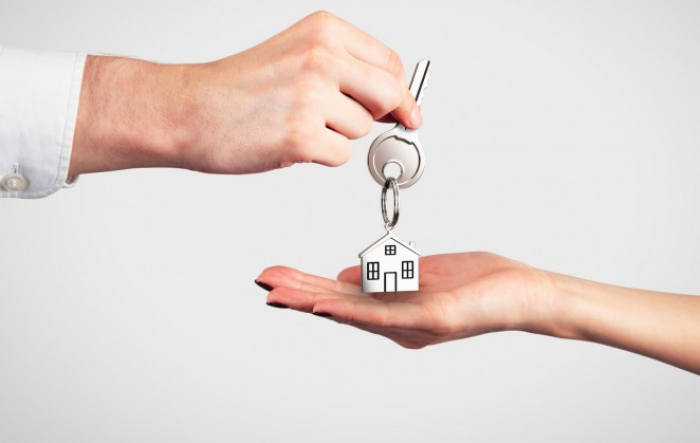 Омріяна незалежність: чи отримують діти-сироти власні квартири на Закарпатті?