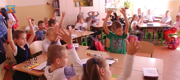 Покоління закарпатських школярів навчається за новою програмою, вже є перші враження (ВІДЕО)