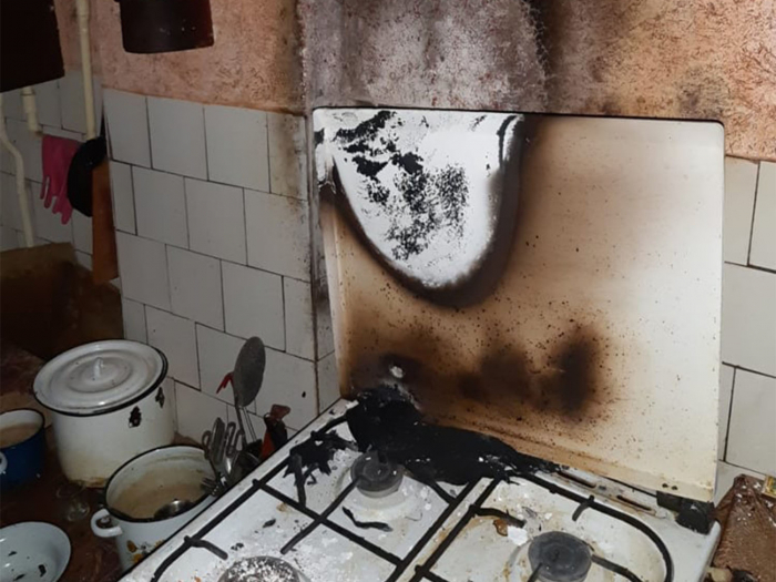 На Свалявщині рятувальники під час пожежі виявили тіло людини