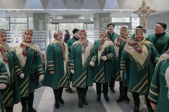 Аматорський народний фольклорний пошуково-дослідницький гурт «Курінець» із Краматорська завітав до Ужгородської міськради