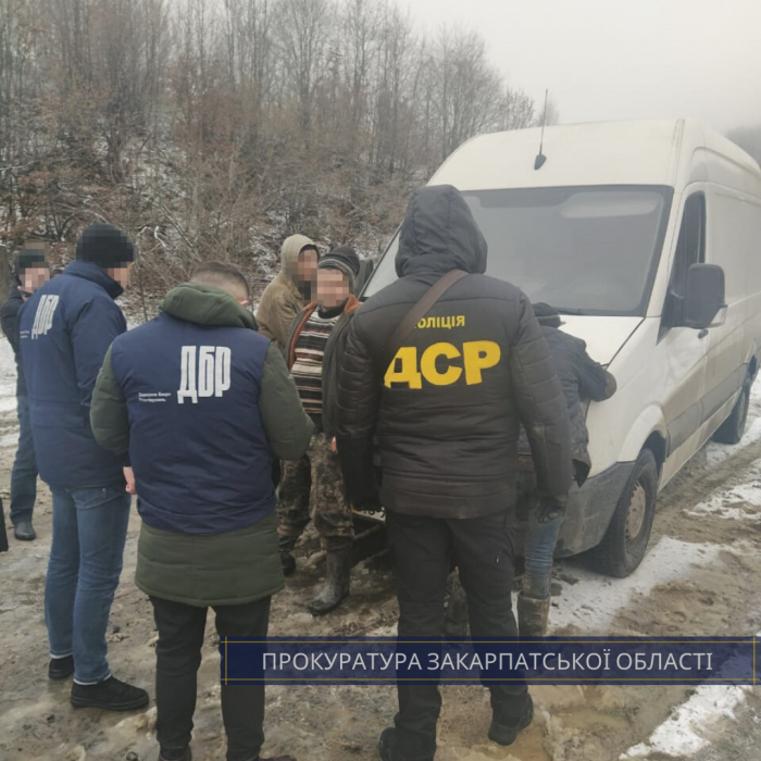 На Закарпатті викрито лісівника з Хустщини, який вимагав 3 тис. доларів США хабара