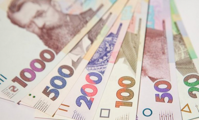Через несплату аліментів понад сто тисяч українців не зможуть виїхати закордон