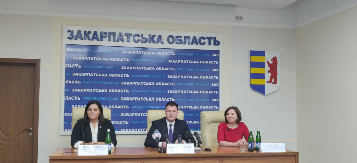 До контрактування з НСЗУ готові понад 71 % спеціалізованих медзакладів Закарпаття. Хто не встиг - гроші не отримає?