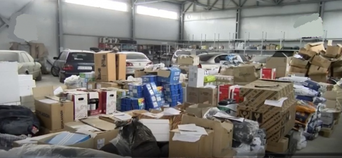 Речі вкриває пил, авто ржавіють, а продукти псуються: що відбувається з конфіскатом на Закарпатській митниці