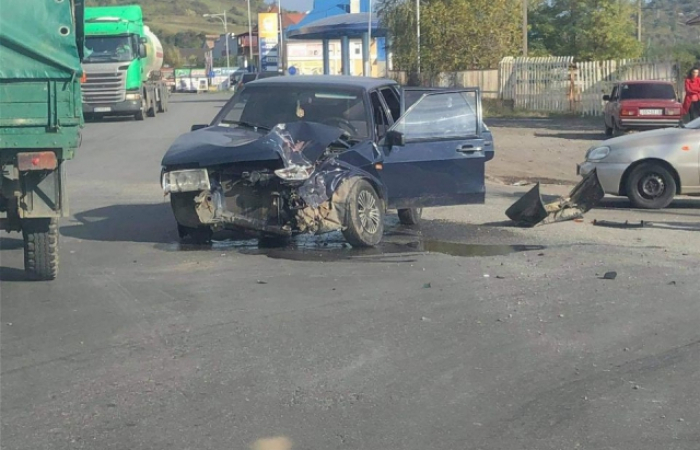 ДТП у Мукачеві: на перехресті зіткнулися автомобілі 