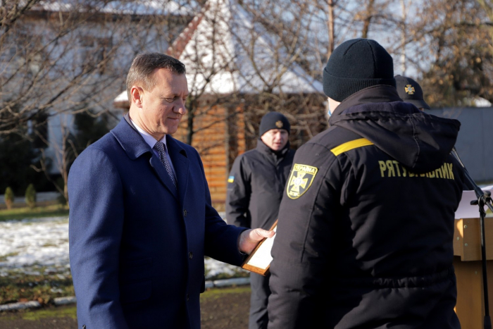 Богдан Андріїв привітав ужгородських рятувальників із річницею створення загону