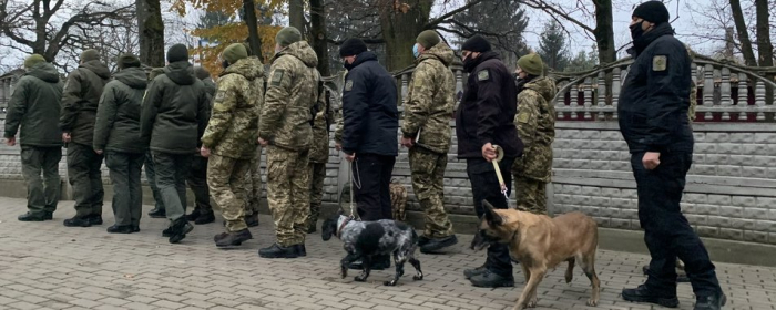 7 років на КПП "Ужгород": як служать кінолог та його собака