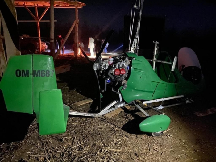 Вищий пілотаж: контрабандисти із Закарпаття намагалися переправити цигарки гіропланом (ФОТО)