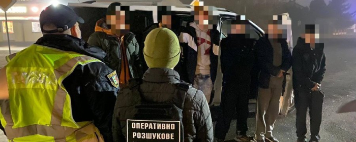 Закарпатців, які перевозили нелегалів, взяли під варту
