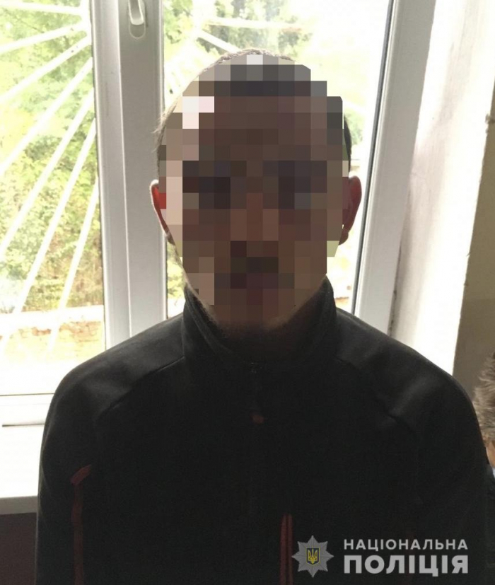 Свалявські поліцейські оперативно розкрили крадіжку грошей з помешкання жителя району