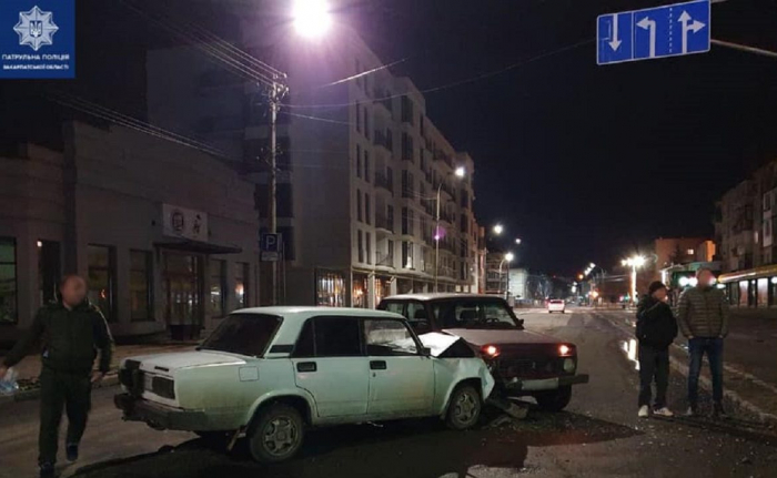 Аварія в Ужгороді: нетверезий водій виїхав на “зустрічку”