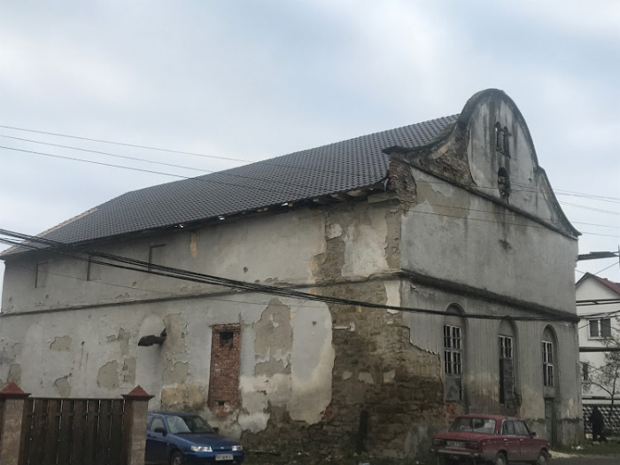 У закарпатському селі реставрують старовинну синагогу з унікальним розписом
