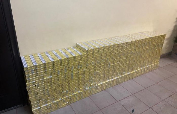 Тікаючи від прикордонників, закарпатські контрабандисти залишили 4400 пачок цигарок