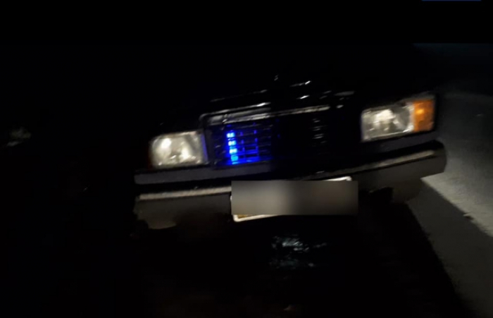 У Мукачеві зловили водія на "жигулях" з незаконними "мигалками" (ФОТО)