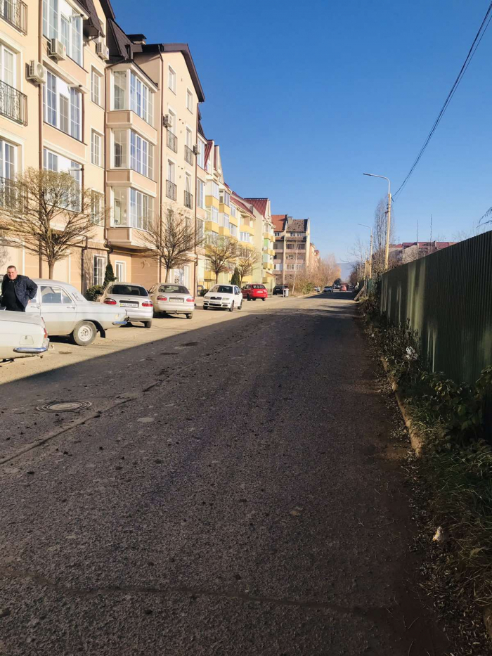 В Ужгороді склали протокол за забруднення перехрестя вулиць Микола Бобяка–Володимирської