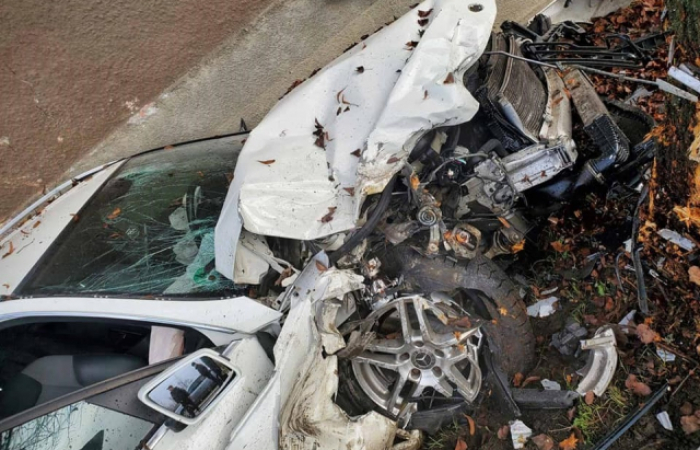 ДТП в Хусті: зіткнулися KIA та Mercedes. Є постраждалі