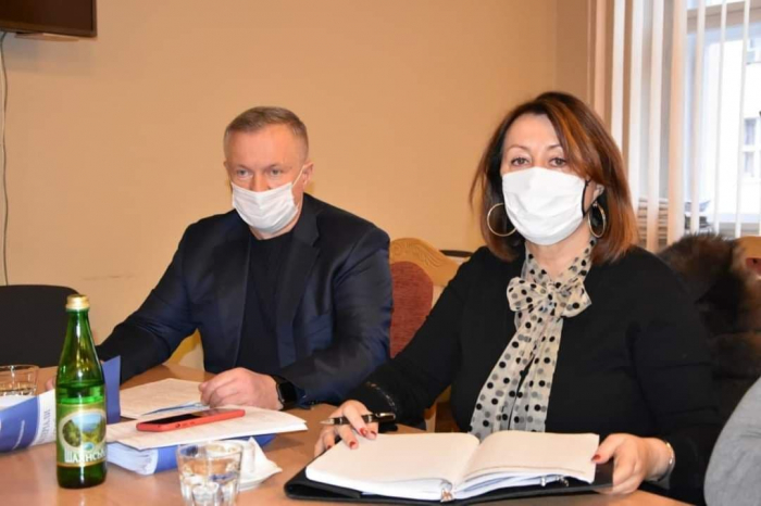 Про функціонування аеропорту «Ужгород», Боржавську вузькоколійку та інші важливі питання говорили в Закарпатській облраді