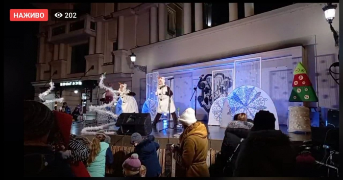 Засвічення вогнів головної ялинки Ужгорода (НАЖИВО)