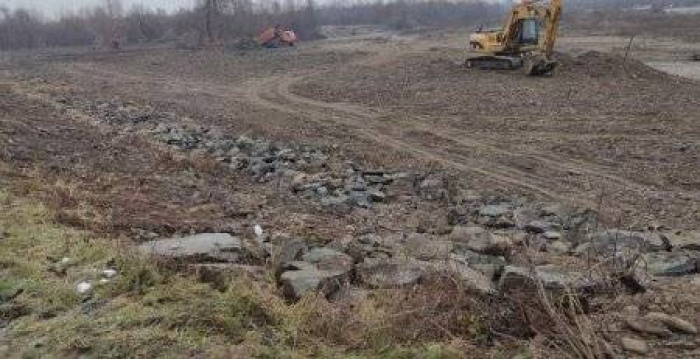 У Буштині ремонтували берегоукріплення