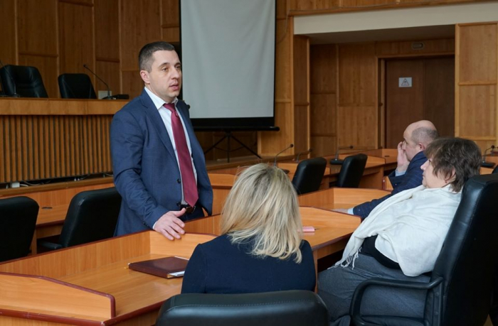В Ужгородській міській раді звітували керівники 11 комунальних підприємств міста
